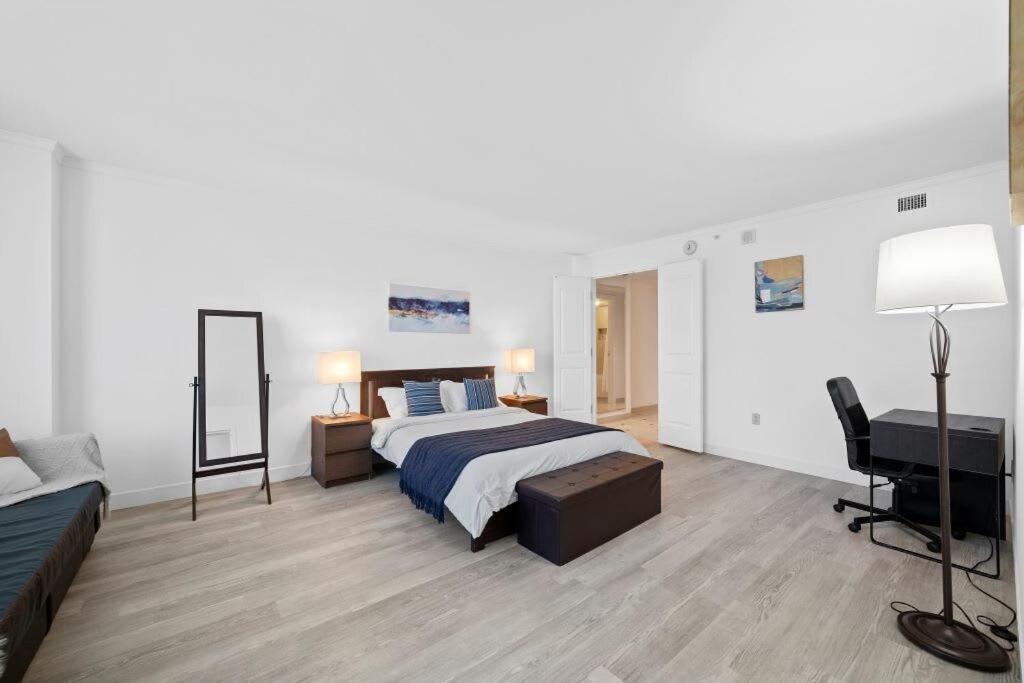 Modern 2br 3ba On The Boardwalk By Cozysuites Apartment *