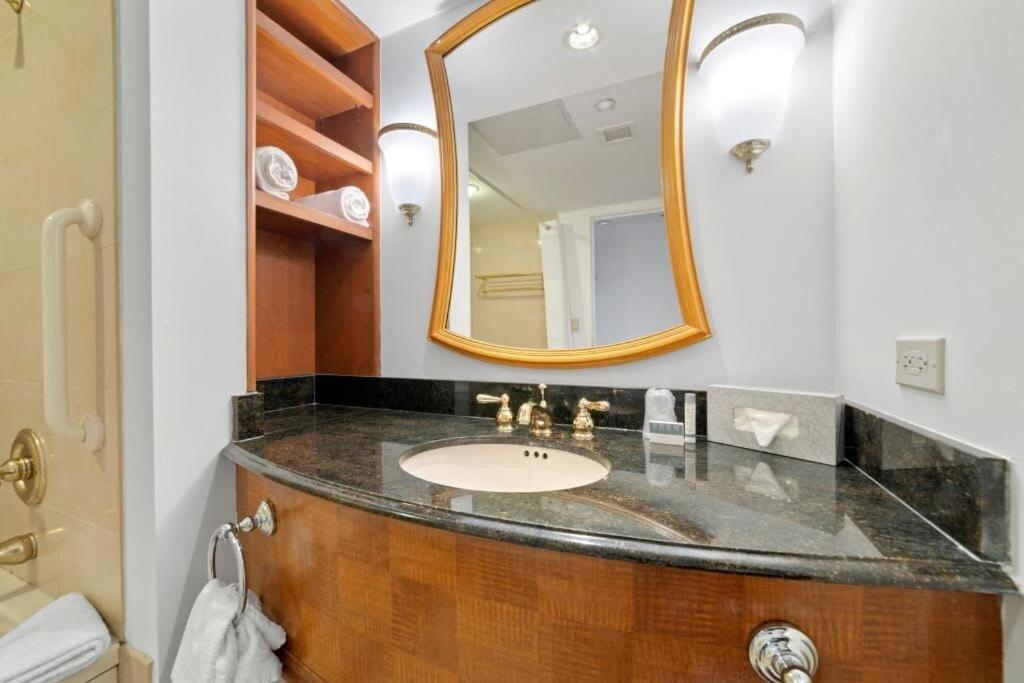 Apartment Modern 2br 3ba On The Boardwalk By Cozysuites Atlantic City