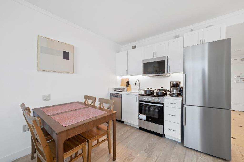 Modern 2br 3ba On The Boardwalk By Cozysuites