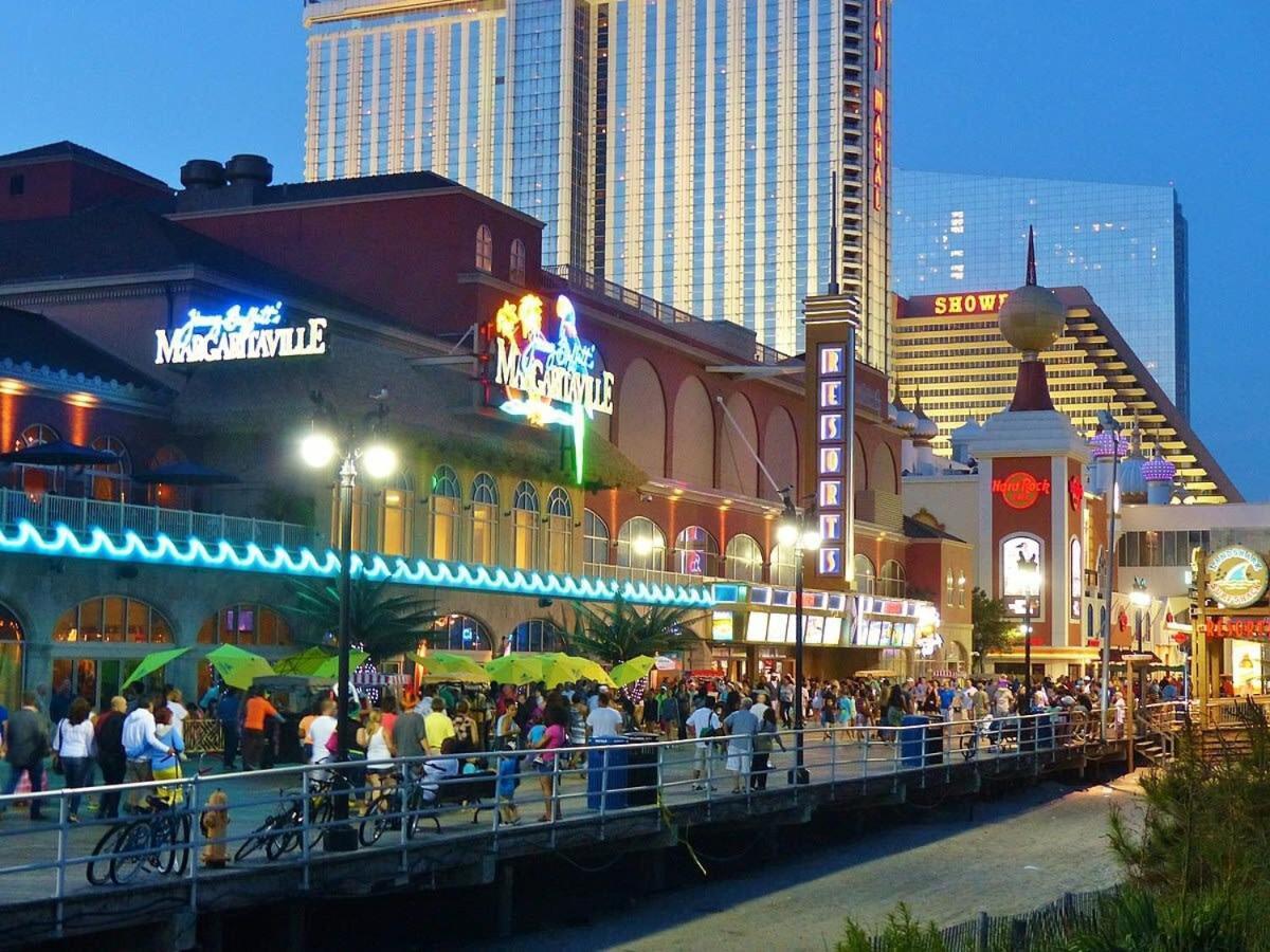 Modern 2br 3ba On The Boardwalk By Cozysuites Atlantic City